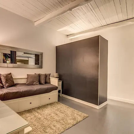 Vicolo Delle Grotte House Apartament Rzym